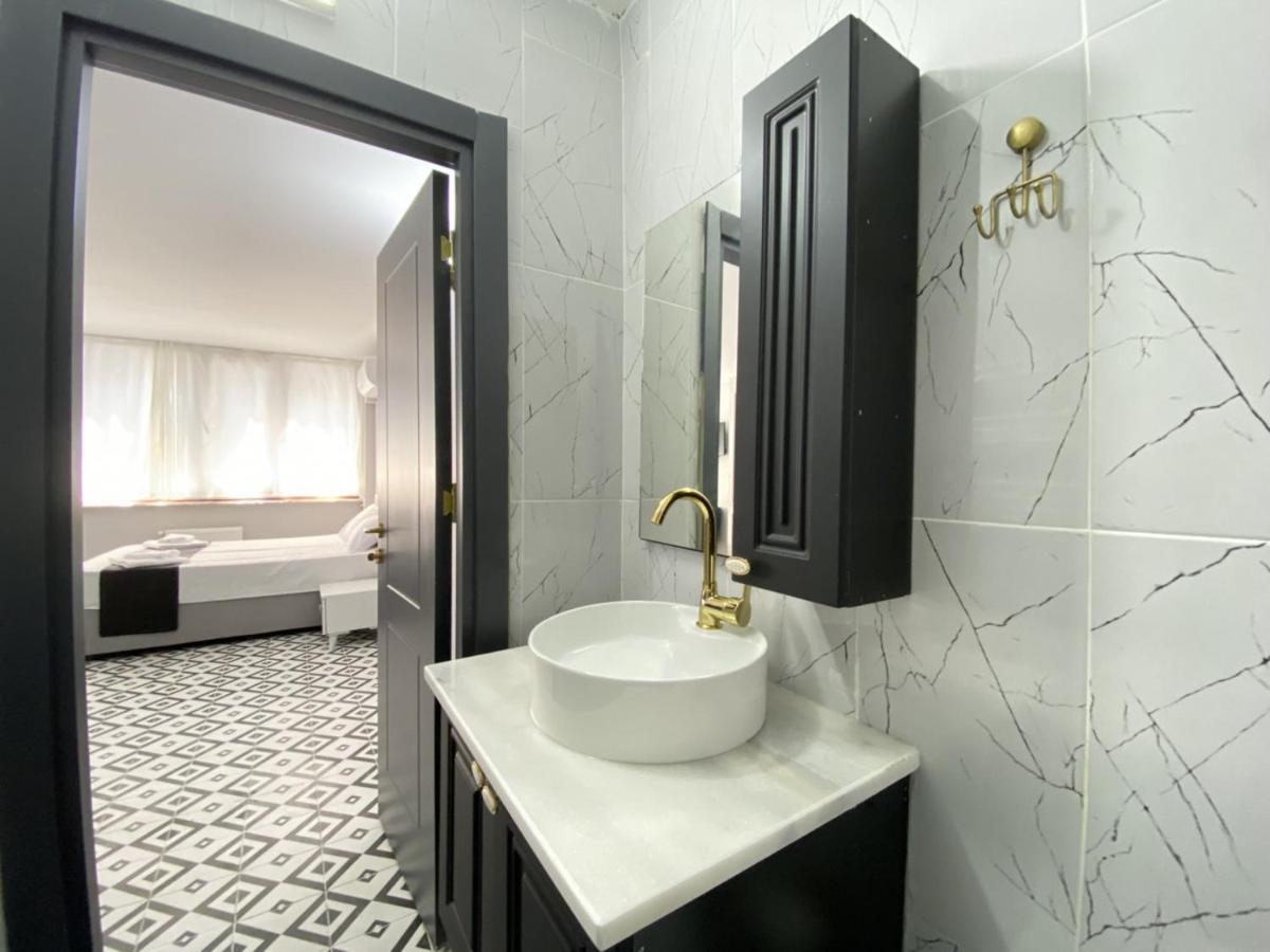 Pleasant Studio Flat In Kabatas Beyoglu Apartment Истанбул Екстериор снимка