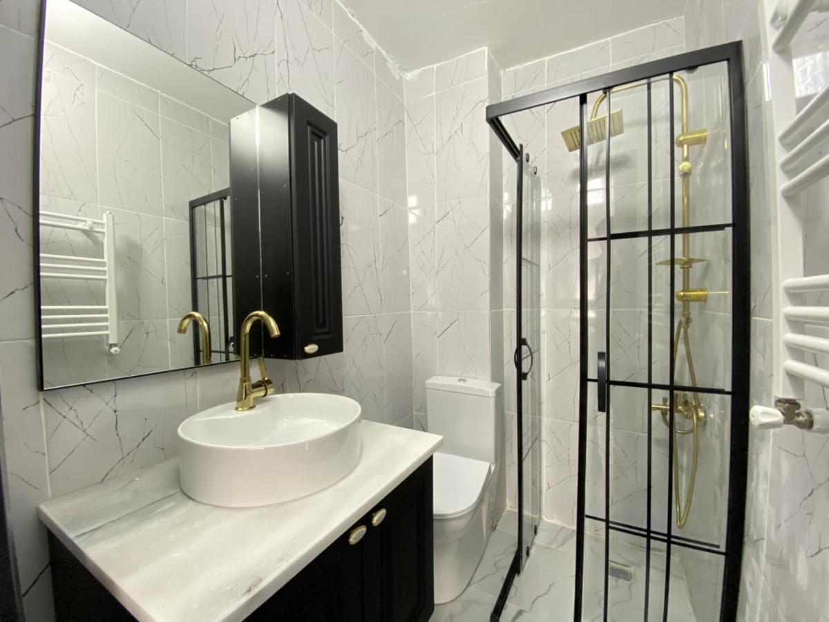 Pleasant Studio Flat In Kabatas Beyoglu Apartment Истанбул Екстериор снимка